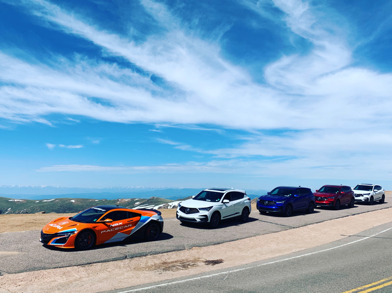 Illustration for article titled Here's Why Racers Keep Coming Back to the Incredibly Dangerous Pikes Peak